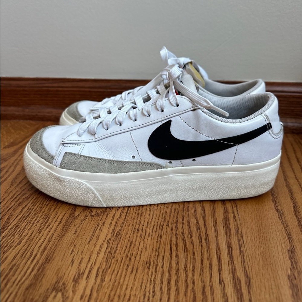 Nike Blazer Low Platform Shoes Womens 8